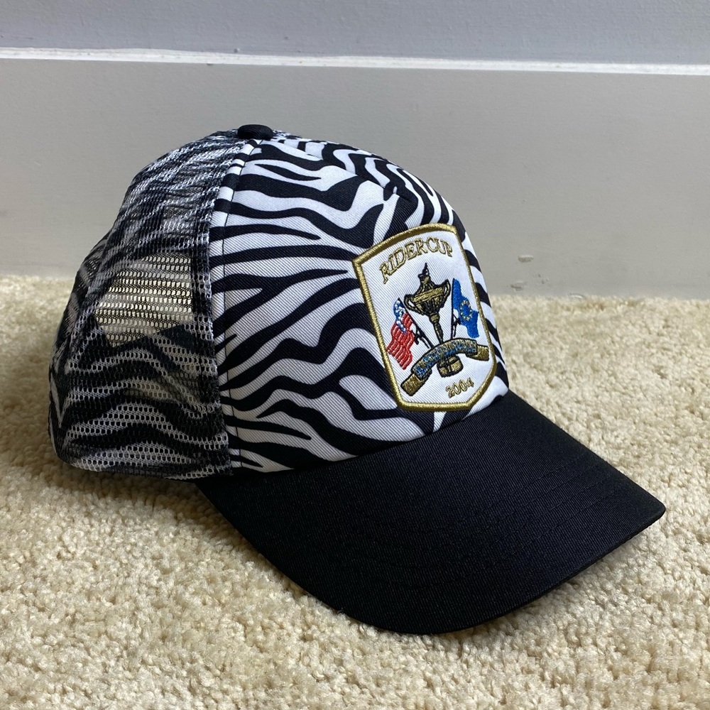 Custom design trucker hat zebra pattern